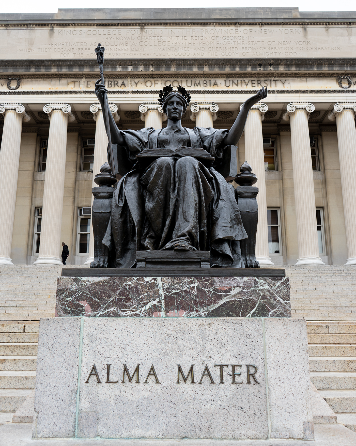  Alma  Mater  Sculpture