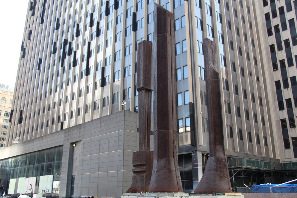 Manhattan Sentinels, During Installation